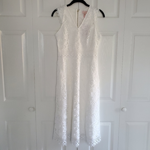 NEW Ted Baker London Questy Sleeveless Lace Dress - Picture 2 of 16